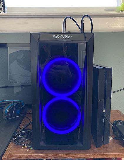 Skytech mini gaming computer