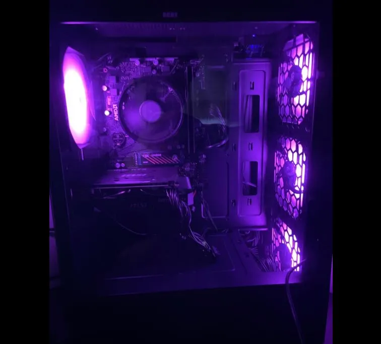 Cyberpower gaming Pc side panel view